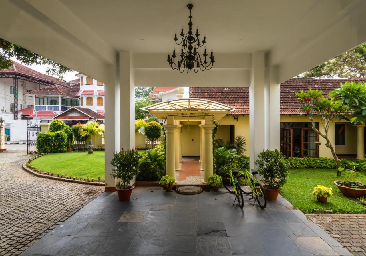 Amritara The Poovath Beachfront Heritage, Fort Kochi Exterior photo