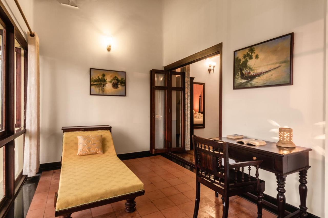 Amritara The Poovath Beachfront Heritage, Fort Kochi Exterior photo