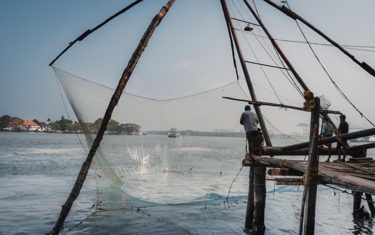 Amritara The Poovath Beachfront Heritage, Fort Kochi Exterior photo